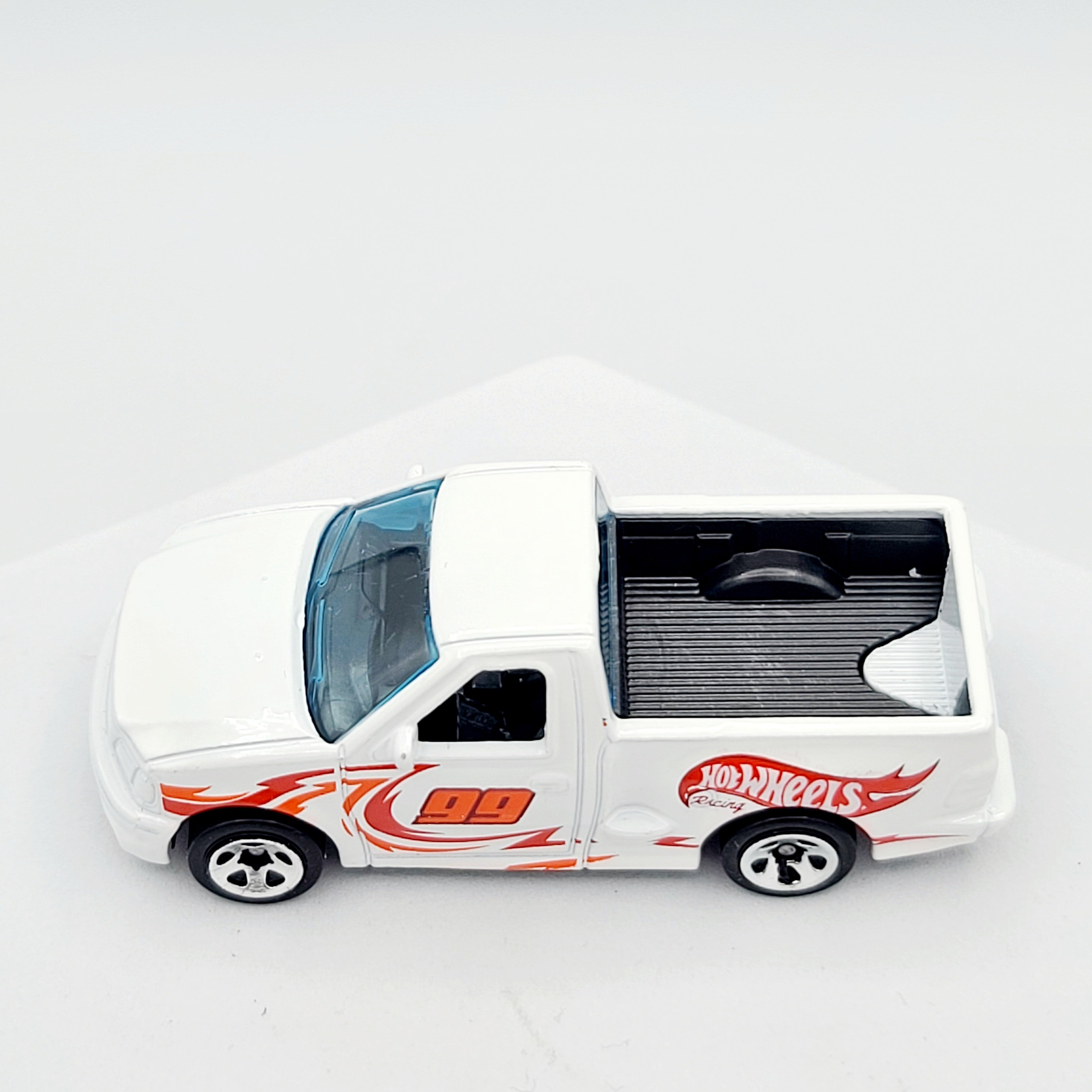 Hot Wheels '99 Ford F-150 SVT Lightning (2023 Multipack Exclusive)